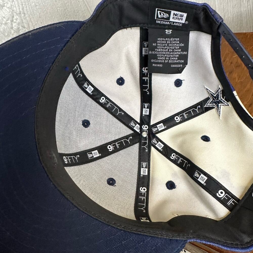 DALLAS COWBOYS NFL NEW ERA 9FIFTY 2022 ON FIELD SIDELINE INK SNAPBACK HAT CAP - Picture 4 of 8
